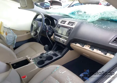 2015 Subaru Outback 2.5I Limited z USA, uszkodzony, nr VIN 4S4BSBJCXF3313826